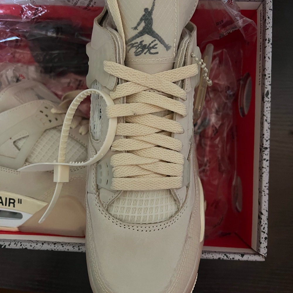 Off-White 4s - Picture 6 of 8